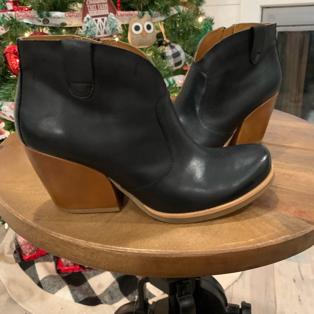 Korks by Kork Ease